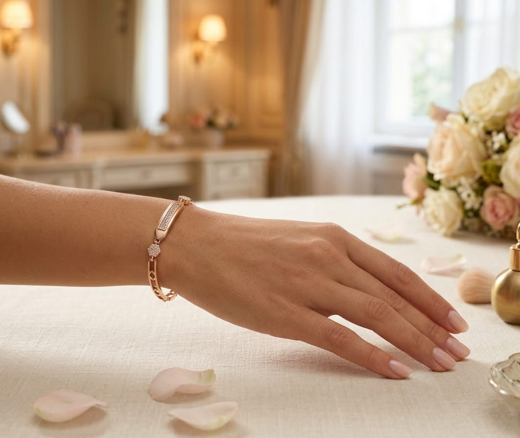 Hand bracelet