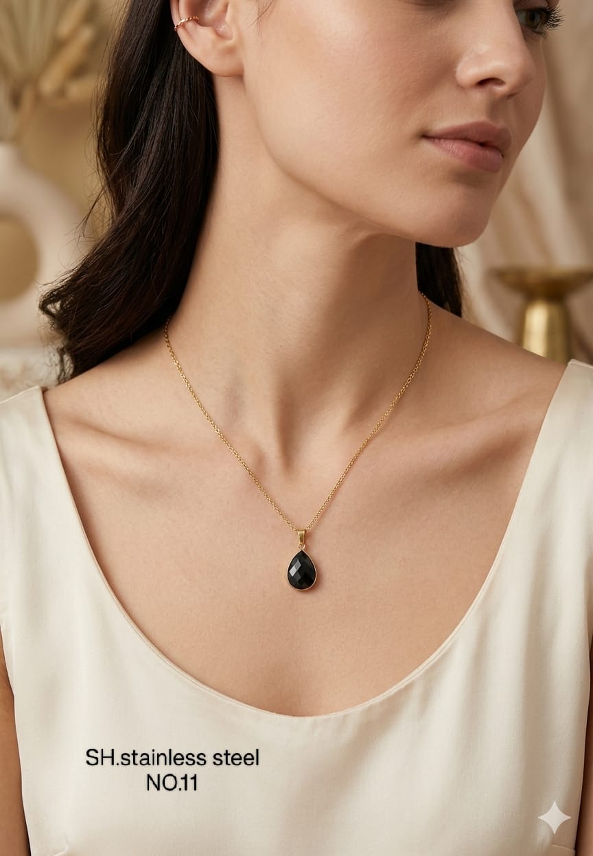 Black diamond pendant